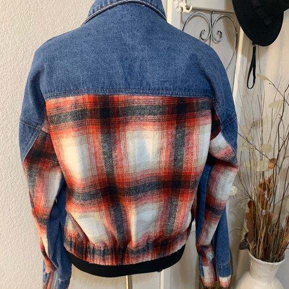 BKE denim blue jean jacket. - Picture 1 of 11